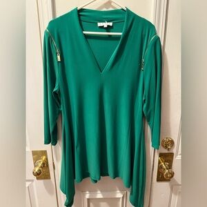 New Chaus Zippered Shoulder Top